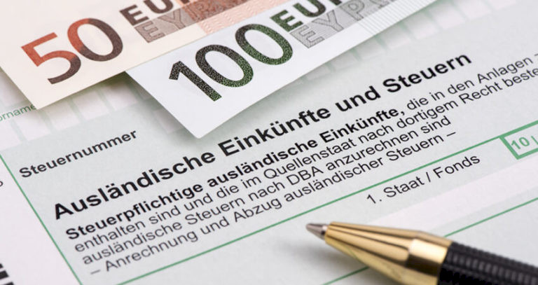 Doppelbesteuerungsabkommen - Anrechnung und Abzug ausländischer Steuern | Urheber: Wolfilser